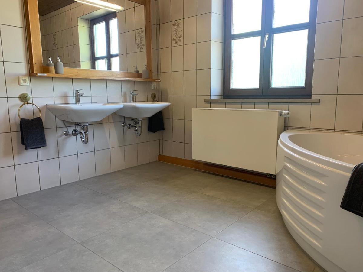 Villa Mit Pool Und Grillplatz In 레겐스부르크 외부 사진